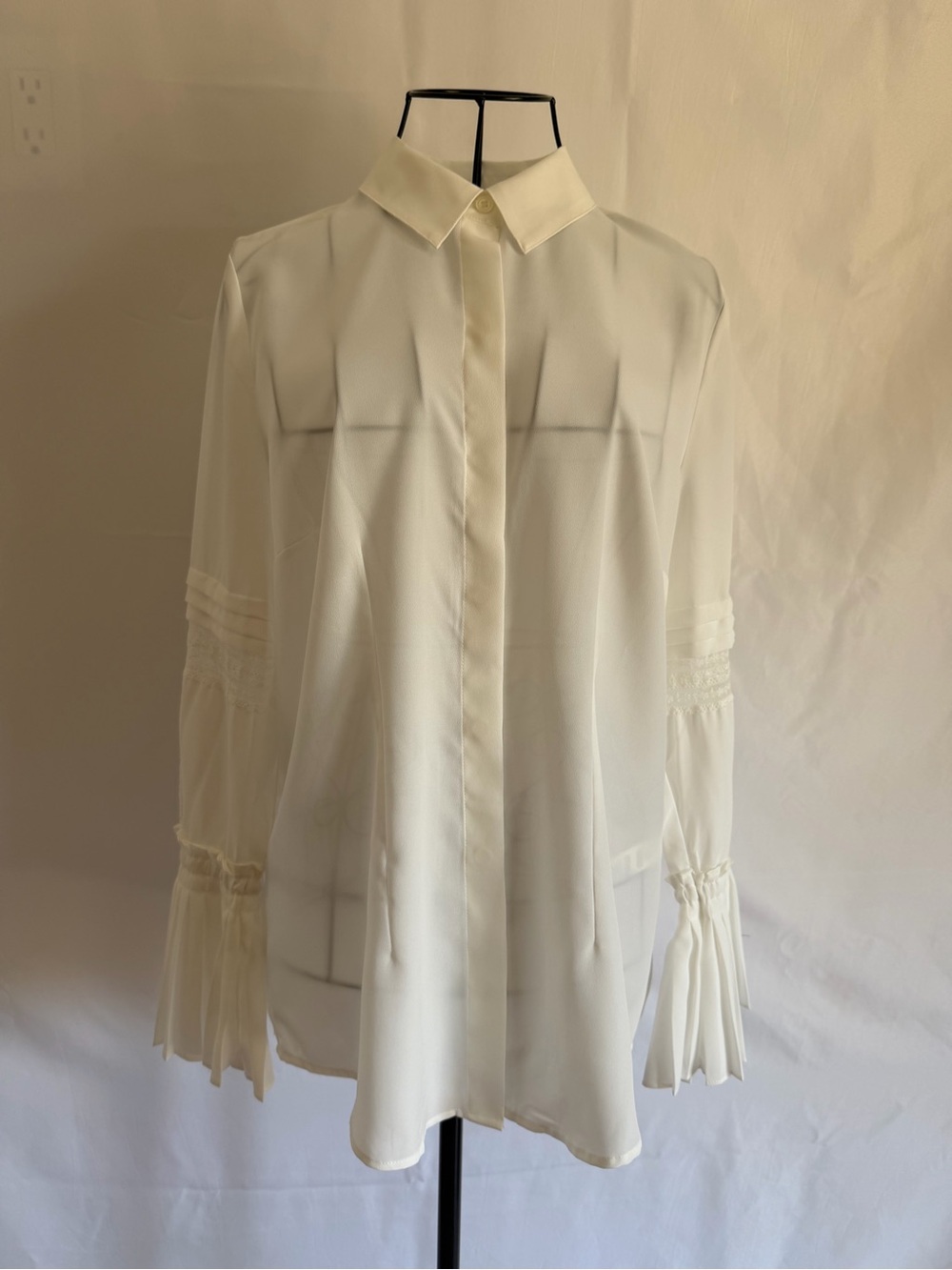 Chico's Cream Button-Front Long Sleeve Blouse with Pleated Cuffs